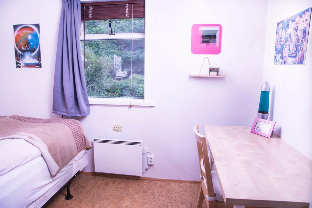 Einarsstadir Homestay Vestmannaeyjar Bilik gambar