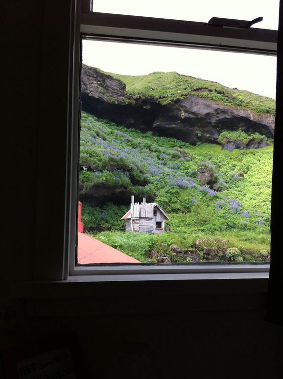 Einarsstadir Homestay Vestmannaeyjar Bilik gambar
